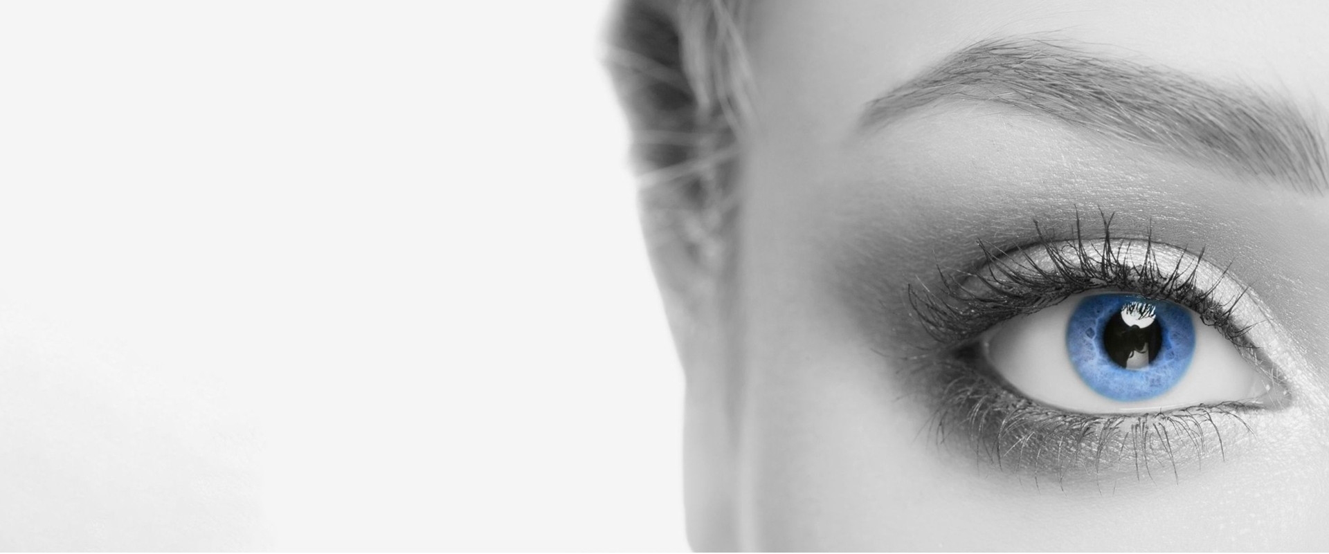 Teknolojik gelişmeleri yakından takip ederek